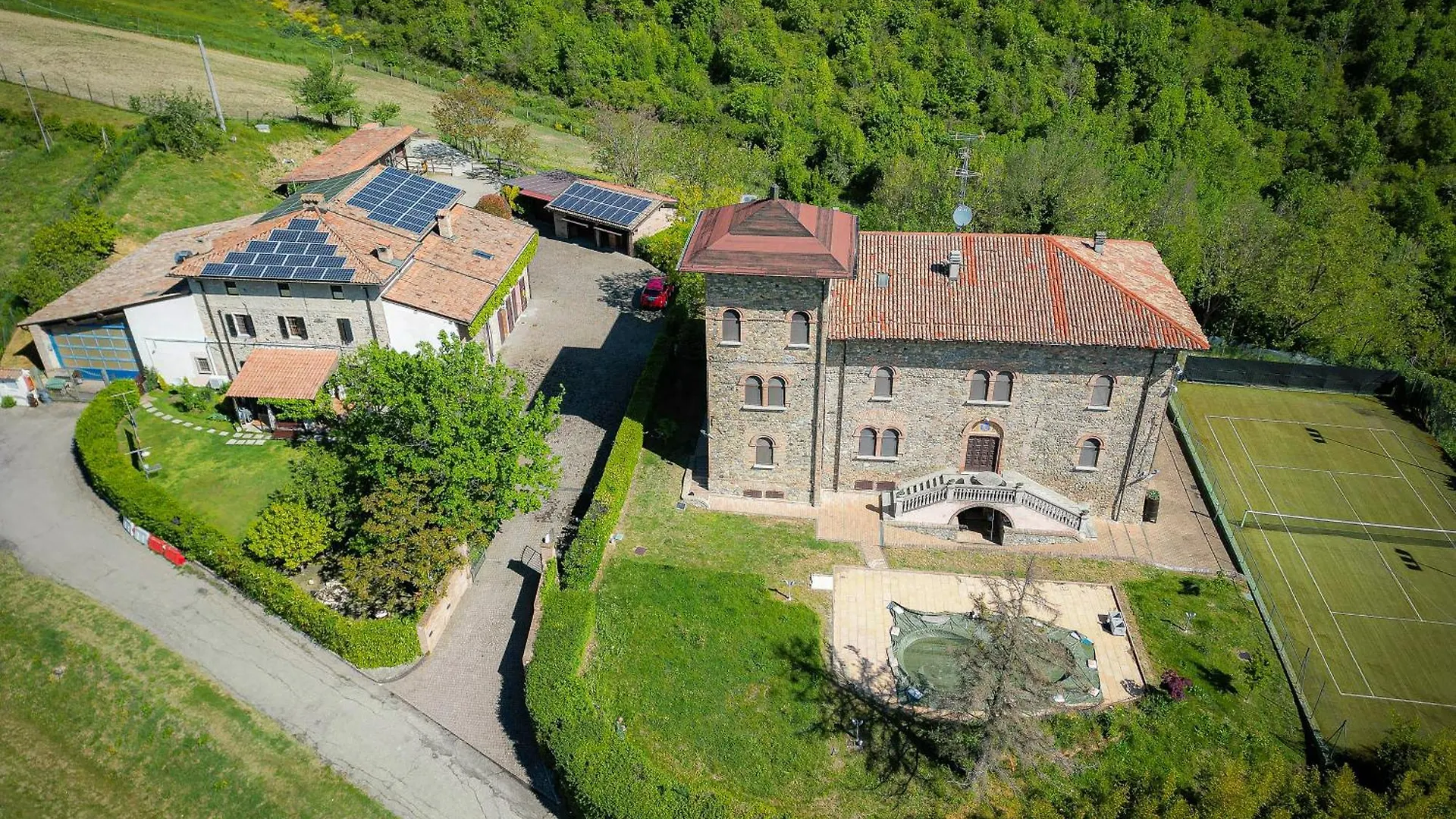 Bed & Breakfast Tenuta Il Poggio - Luxury B&B Felegara