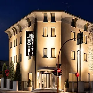Hotel Ovest, Piacenza
